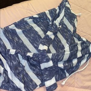 Reversible pull over sweater